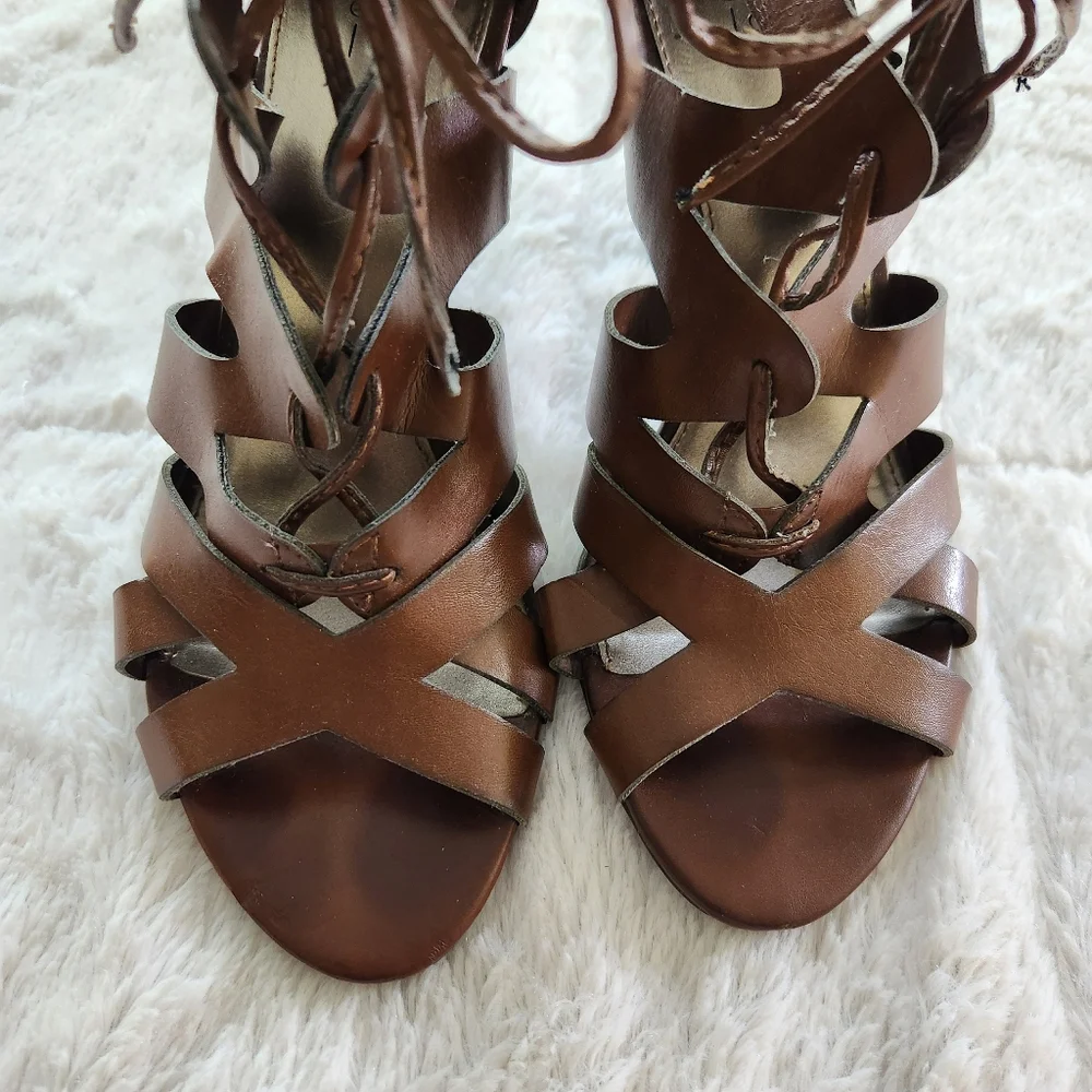 Mossino Target High Heels Ladies Size 8 Man Made Materials with a Leather Look